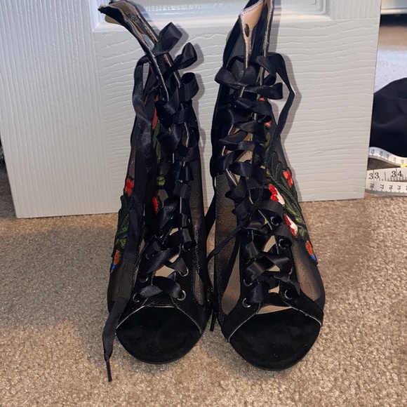 Chase + Chole Heels - Picture 2 of 13